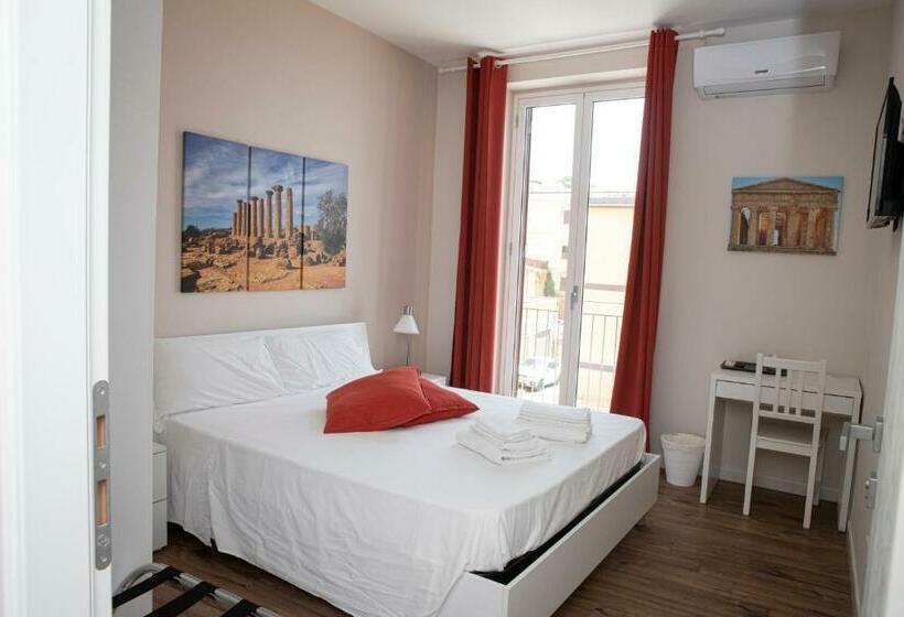 Номер Deluxe Вид на Море, Esseneto Rooms