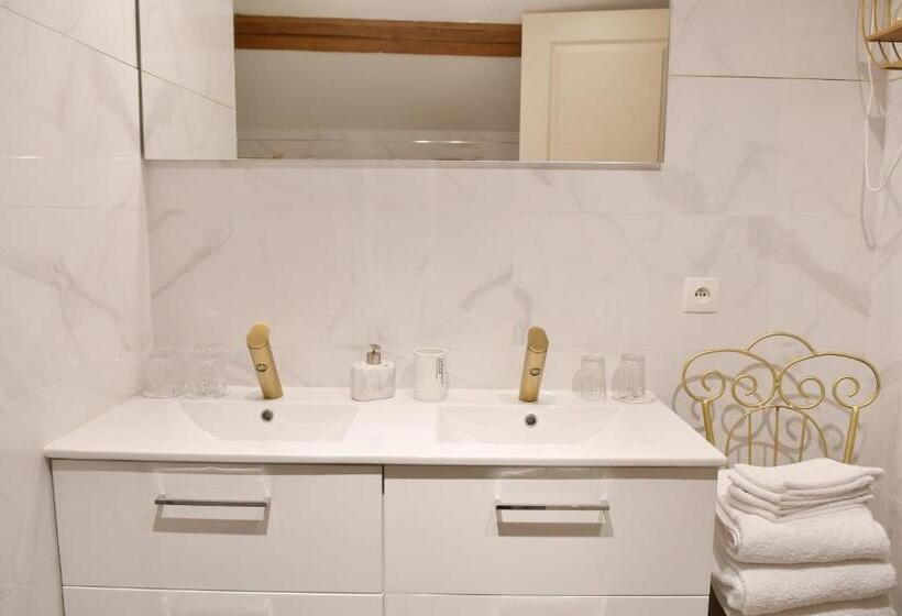 Четырехместный Номер Стандарт Вид на Сад, Les Bergeronnettes   Chambres D Hôtes Bergerac