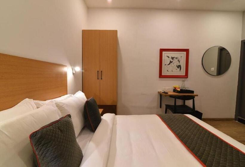 三人经典房间, Super Townhouse Royapettah Near U.s Consulate