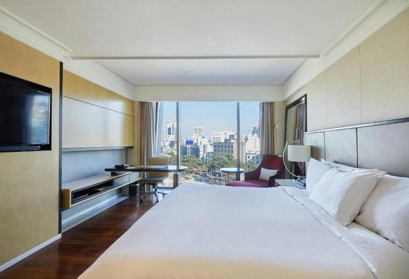 Номер Deluxe Кровать Кинг, Jw Marriott Dongdaemun Square Seoul