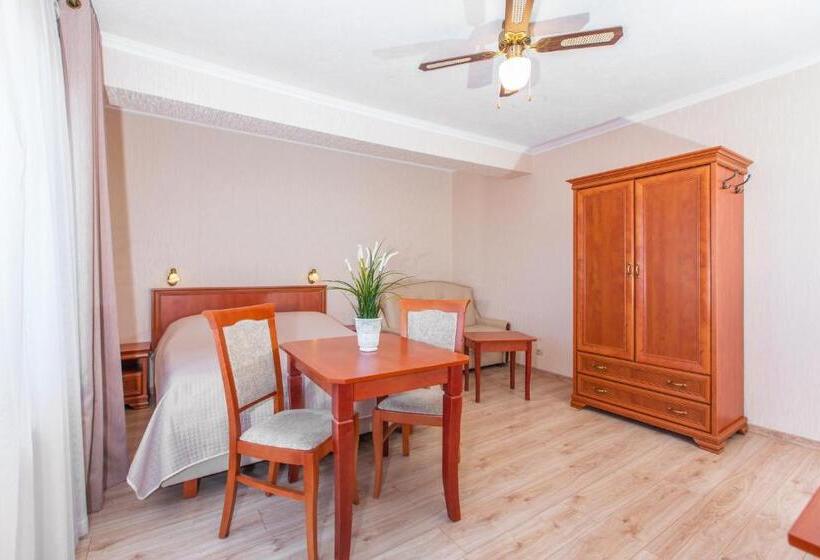Номер Стандарт Трехместный, Apartament Rades