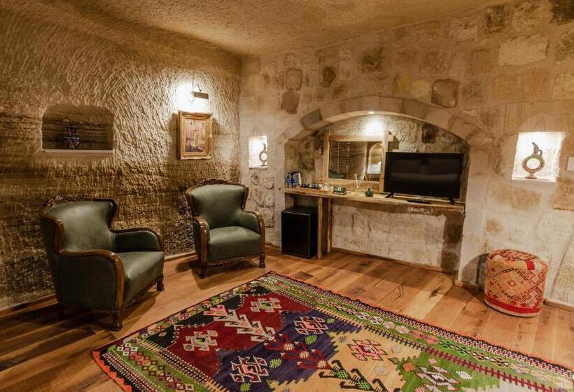 주니어 스위트, Sultan Cave Suites