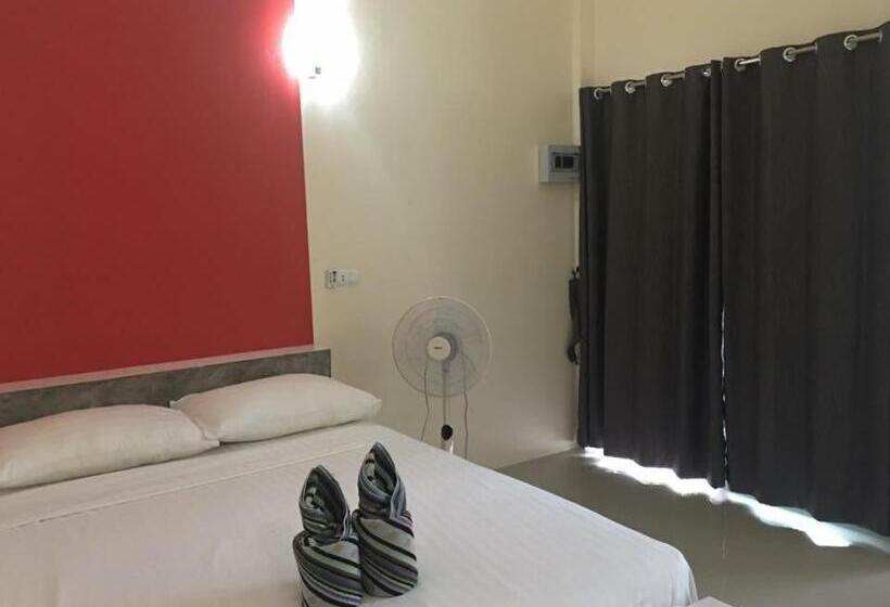اتاق استاندارد با بالکن, Budchui Guesthouse