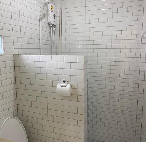 استودیو استاندارد با چشم‌انداز, Budchui Guesthouse
