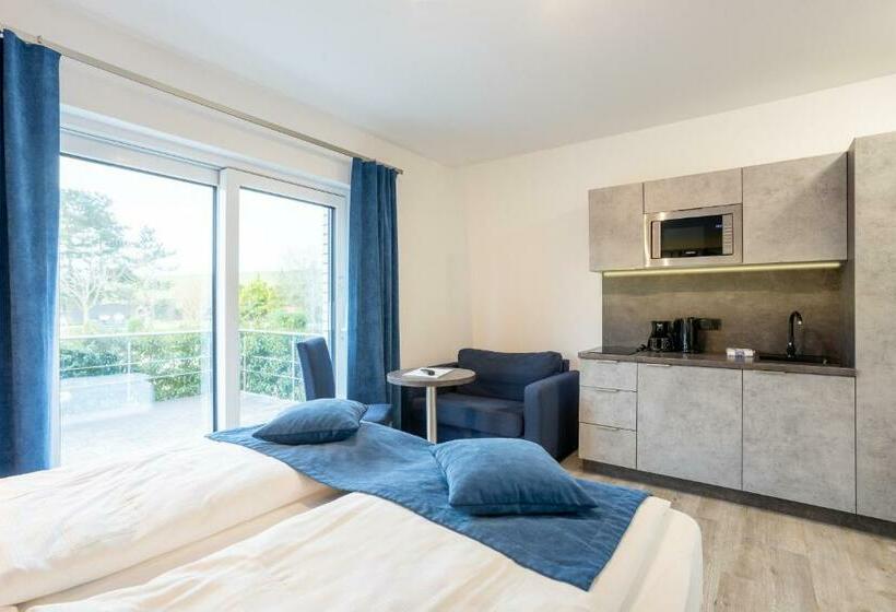 スタンダードスタジオ, Familien  Und Aparthotel Strandhof