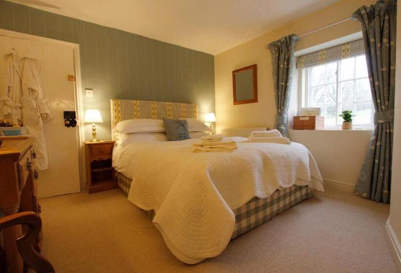 اتاق لوکس با تخت بزرگ, Firs Farm B&b