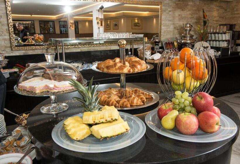 Номер Стандарт с Балконом, Genusshotel Goldene Rose