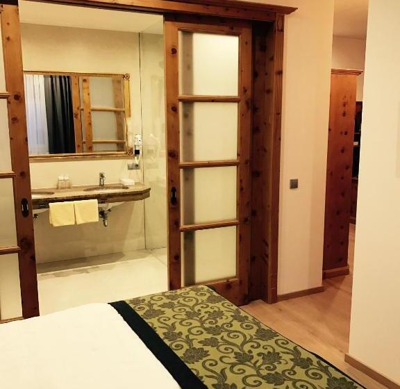 Полулюкс, Genusshotel Goldene Rose