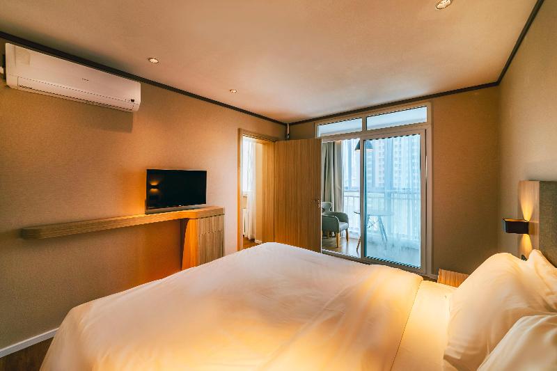 Номер бизнес-класса, Hanting  Qingdao Shandong Road
