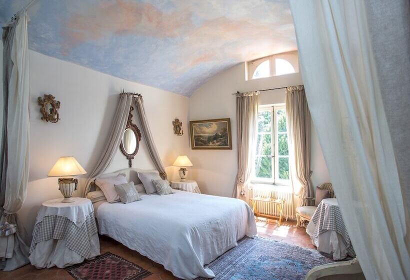 Номер Superior, Château De La Rue