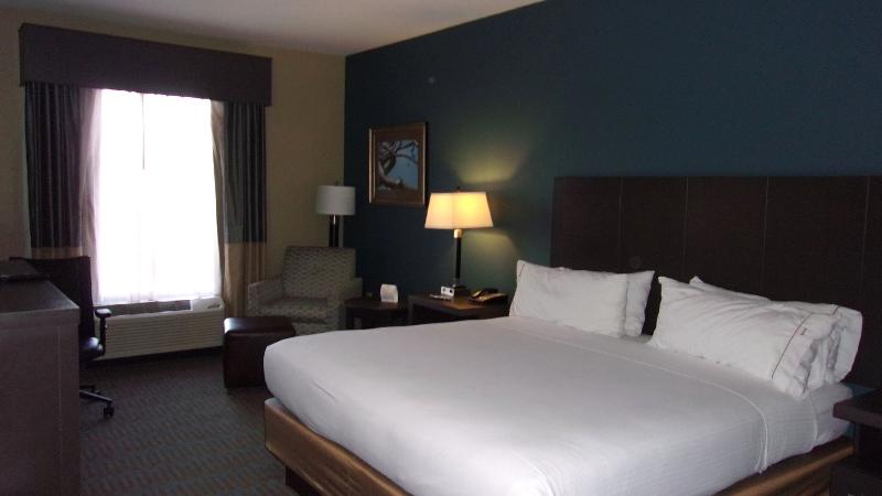 Номер Стандарт, Holiday Inn Express Hotel & Suites Goldsboro   Base Area, An Ihg