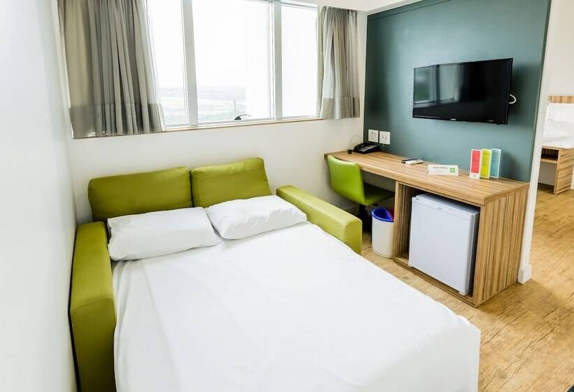 Family Suite, Ibis Styles Confins Aeroporto