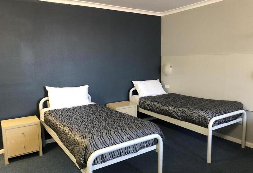 Номер Стандарт, Flinders Motel