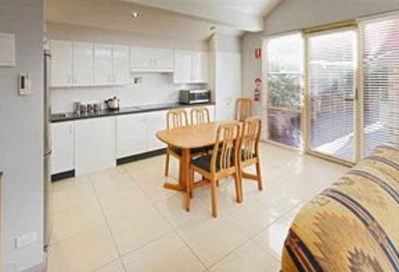 침실 2개 아파트, Jesmond Executive Villas