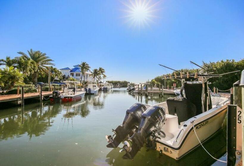 Апартаменты 2 Спальни, Oceanside Retreat