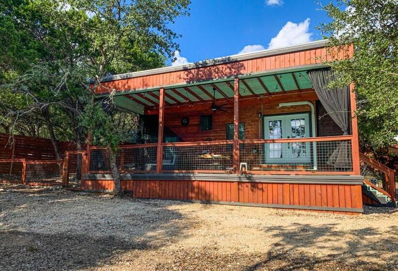 חדר סטודיו סטנדרד, Chimney Rock Tiny Home