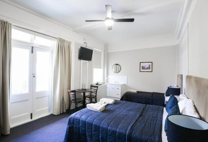 Семейный Номер, Gosford