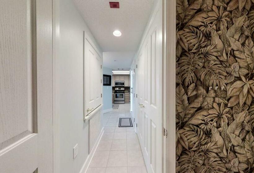 Апартаменты 1 Спальня, Hampton Place 5501