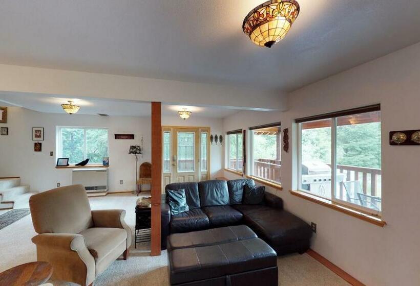 Студия Стандарт, Jewel Chalet