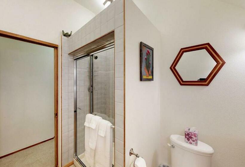 Студия Стандарт, Jewel Chalet