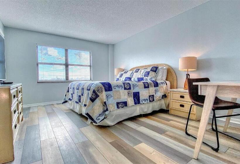 Апартаменты 2 Спальни, Beach Place 1 404