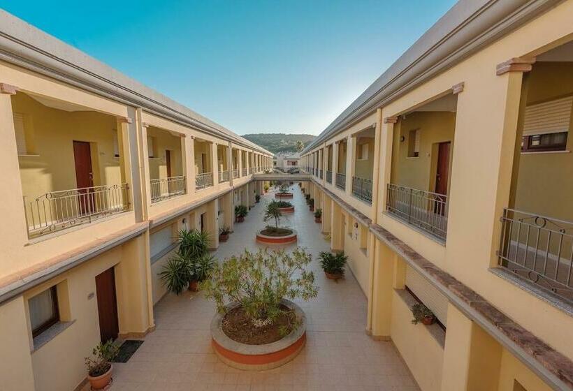 Апартаменты 1 Спальня, Apartments In Residence With Swimming Pool In Villasimius