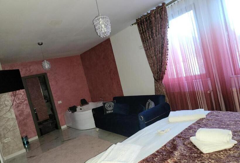 اتاق لوکس با وان آب گرم, Soimii Bucovinei Residence