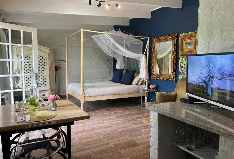 Quarto Deluxe, Chocolate Orchid