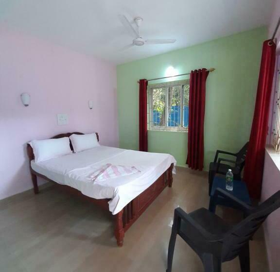 标准间带阳台, Santana Guest House