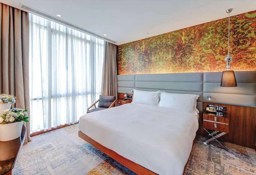 스위트 킹사이즈 침대, Doubletree By Hilton Hotel Istanbul   Piyalepasa