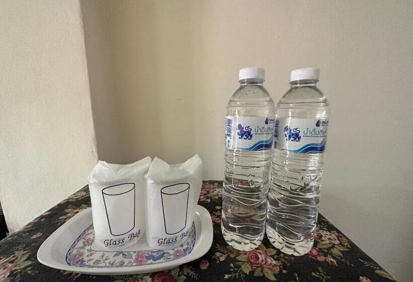 발코니 디럭스 룸, Kata Place