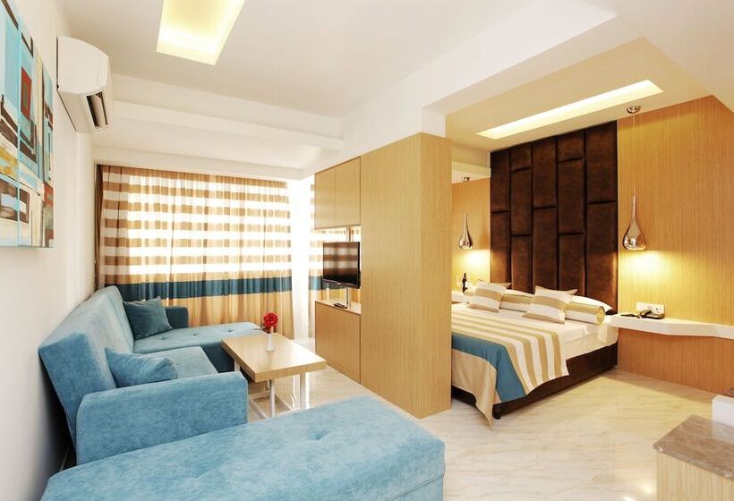 استودیوی استاندارد, Kleopatra Suit