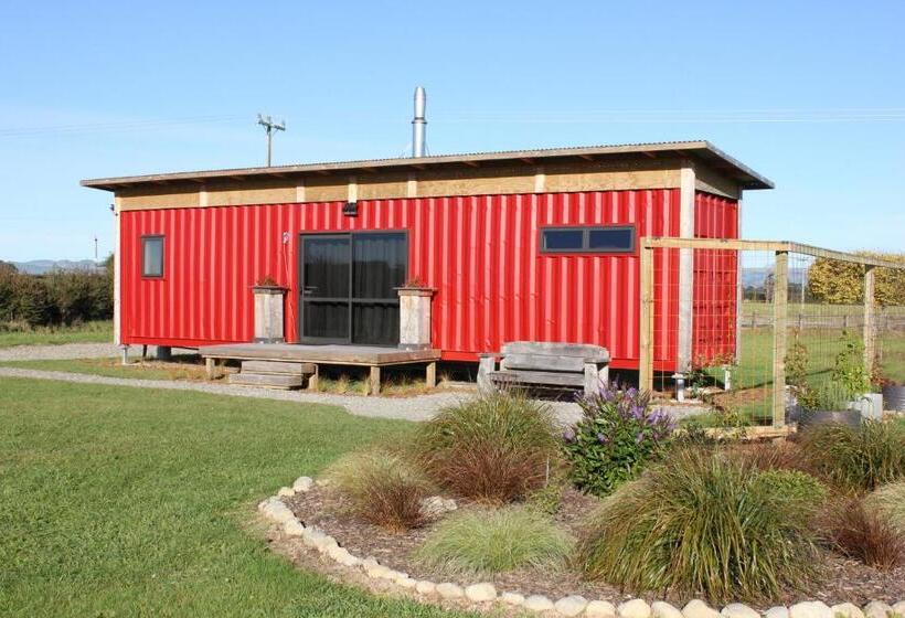 اتاق استاندارد با چشم‌انداز کوهستان, Luxury Container Cabin