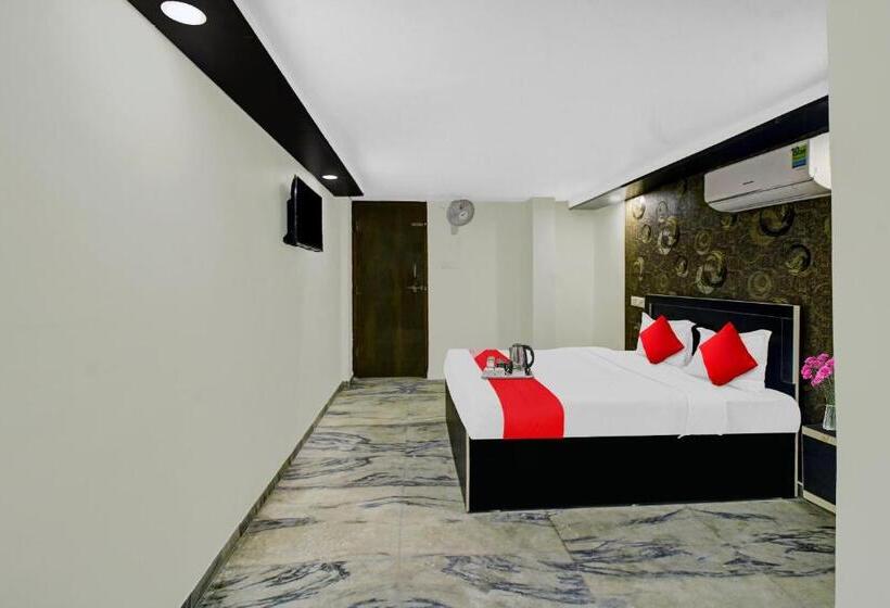 スタンダードルーム, Flagship Gopika Stay Inn