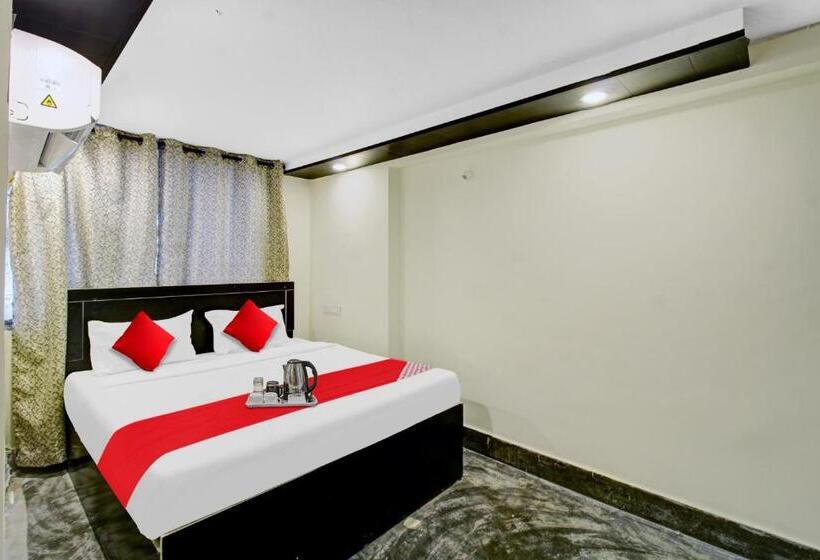 スタンダードルーム, Flagship Gopika Stay Inn