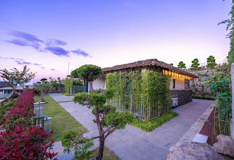 Номер Стандарт, Amber Pure Hill Hotels & Resorts Jeju