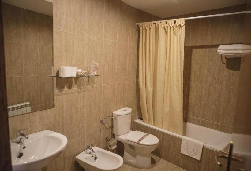 Номер Стандарт Трехместный, Hospedium Hotel La Fuente