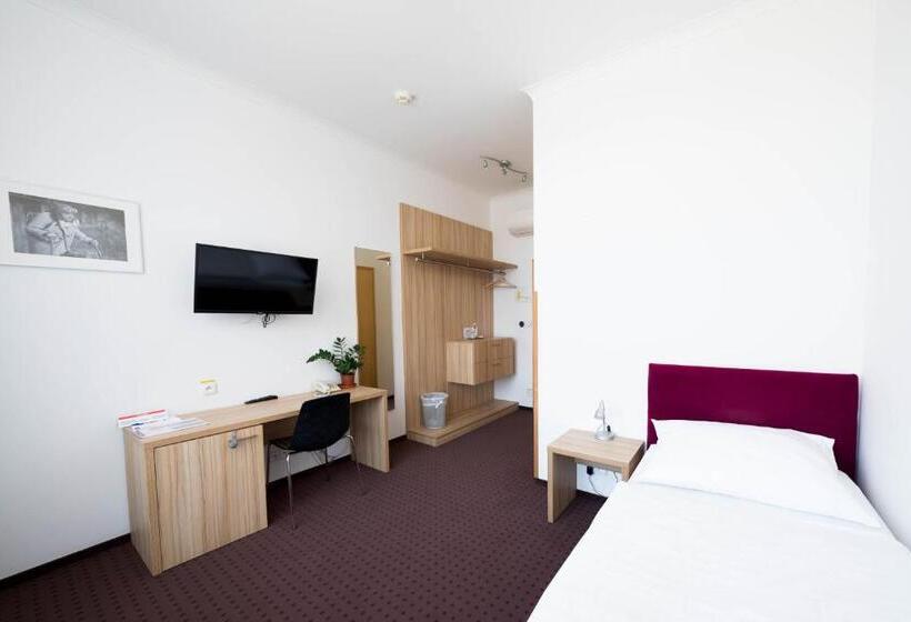 חדר סטנדרט יחיד, Mini Hotel Akord