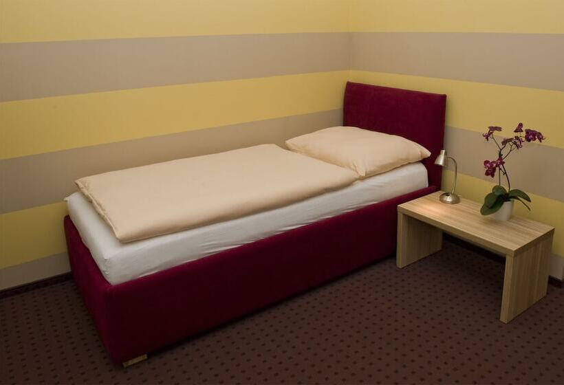 חדר סטנדרט יחיד, Mini Hotel Akord