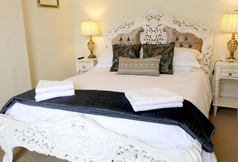 Номер Deluxe Кровать Кинг, Fleurie Guest House