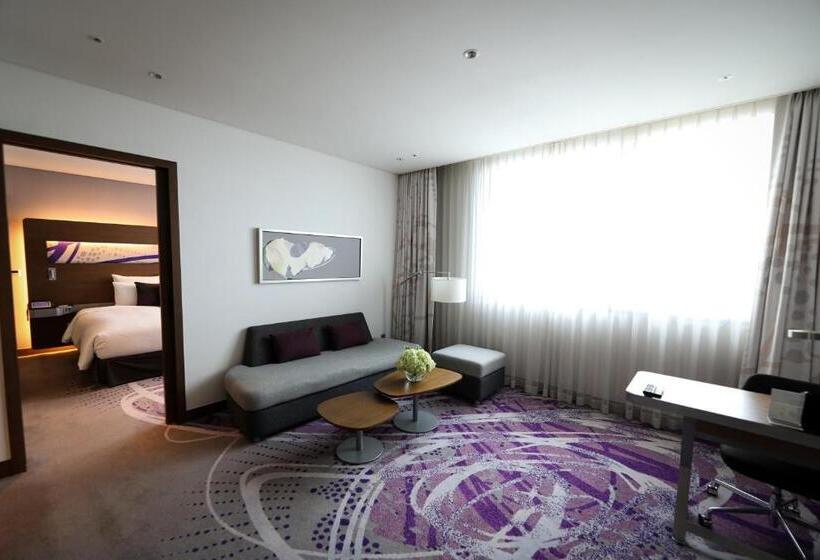 Полулюкс, Novotel Ambassador Suwon