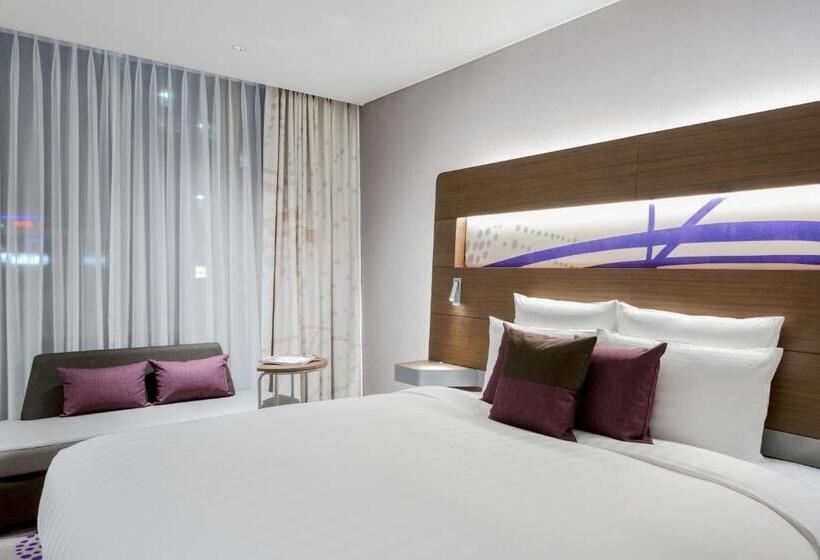 Номер Deluxe Кровать Кинг, Novotel Ambassador Suwon