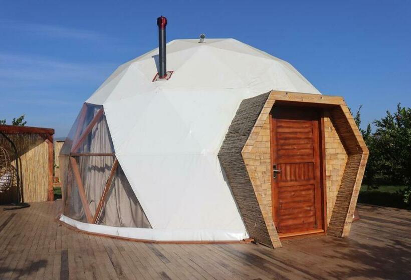 Номер Стандарт Вид на Сад, Mandalin Glamping