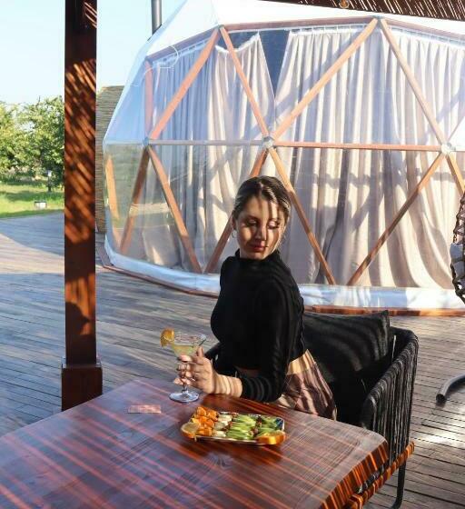Номер Стандарт Вид на Сад, Mandalin Glamping
