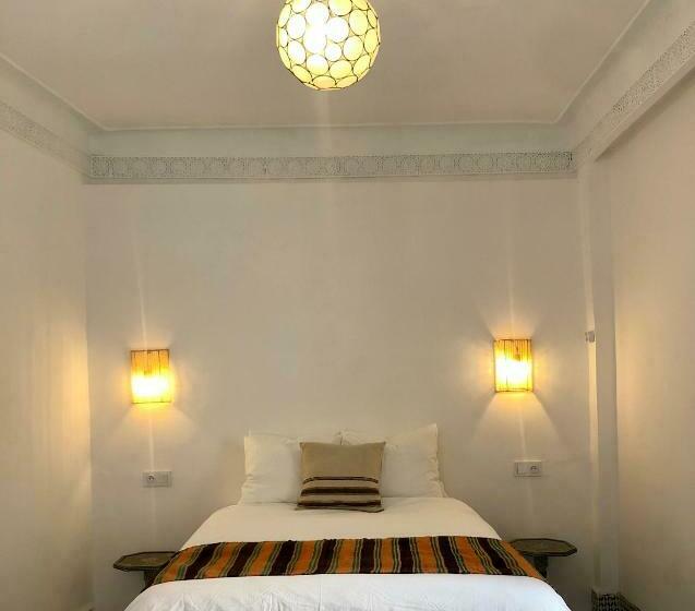 اتاق لوکس, Riad Imndi