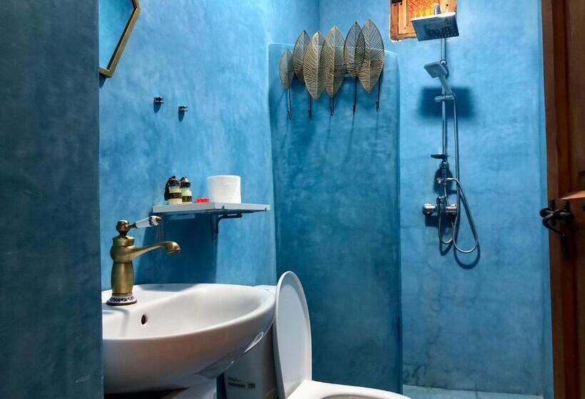 اتاق لوکس, Riad Imndi