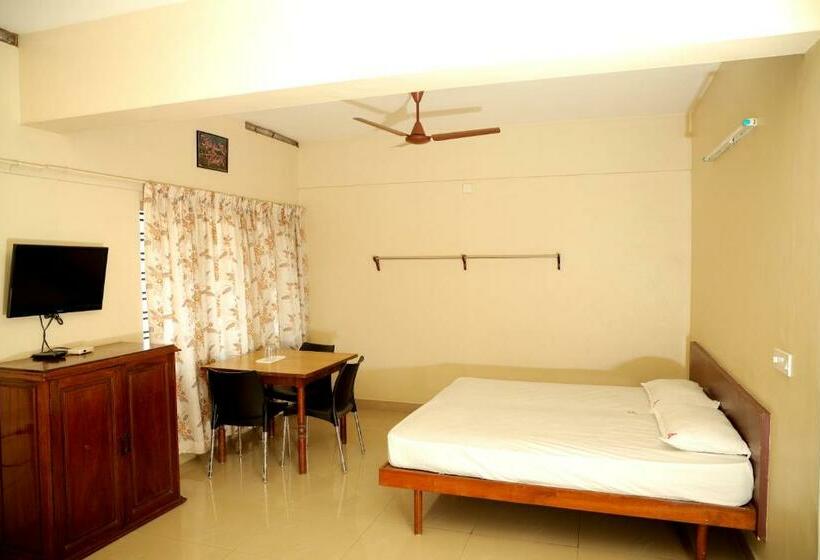 Четырехместный Номер Классик, Ashish Tourist Home