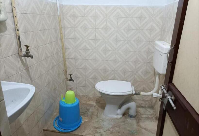 Номер Deluxe, Radha Krishna Holiday Home