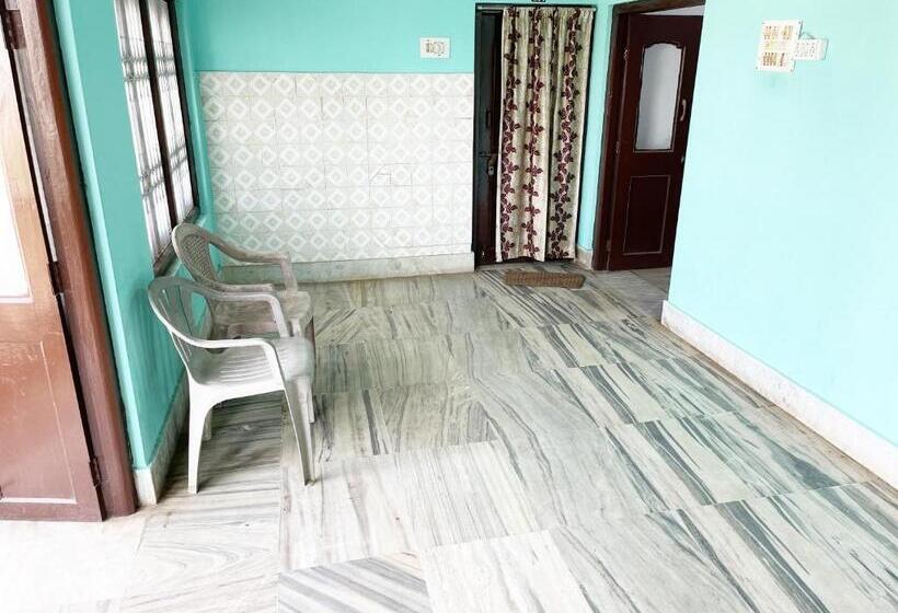 Номер Deluxe, Radha Krishna Holiday Home
