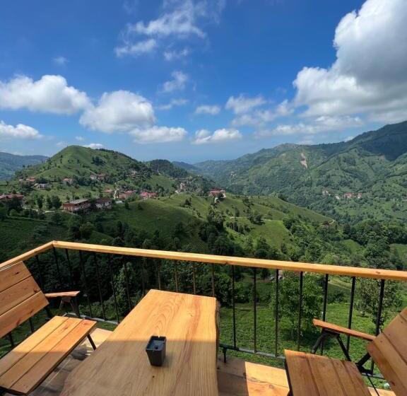بانگلوی استاندارد, Paradise House   Bungalov